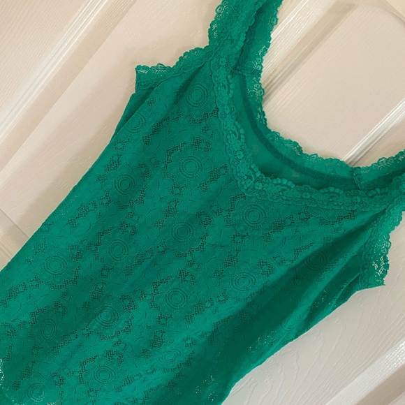 Hanky Panky Lace Camisole - Picture 7 of 9